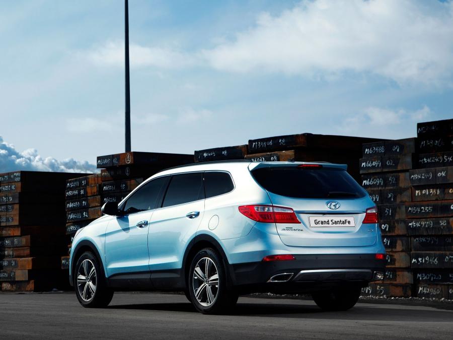  Hyundai Grand Santa Fe 2013 года  (фото 17 из 40)